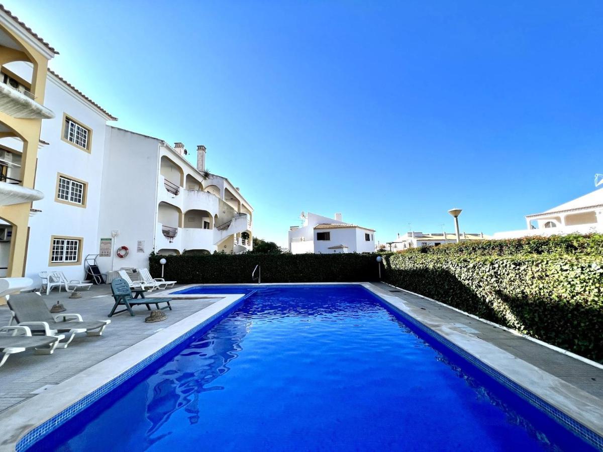 Quarteira Classic 1 With Pool By Homing Exteriér fotografie